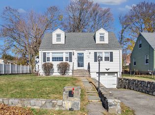 28 Aquila Road, Stamford, CT 06902