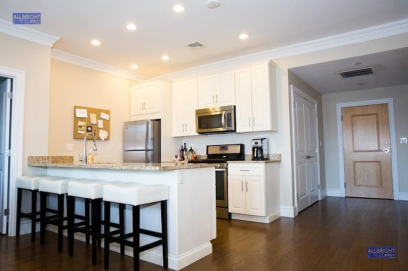 1st image of 20 Englewood Ave #203A8