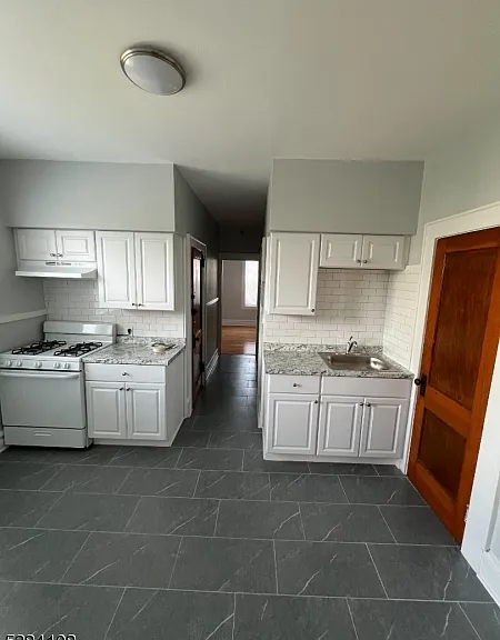 204 Columbia Ave — Photo 18