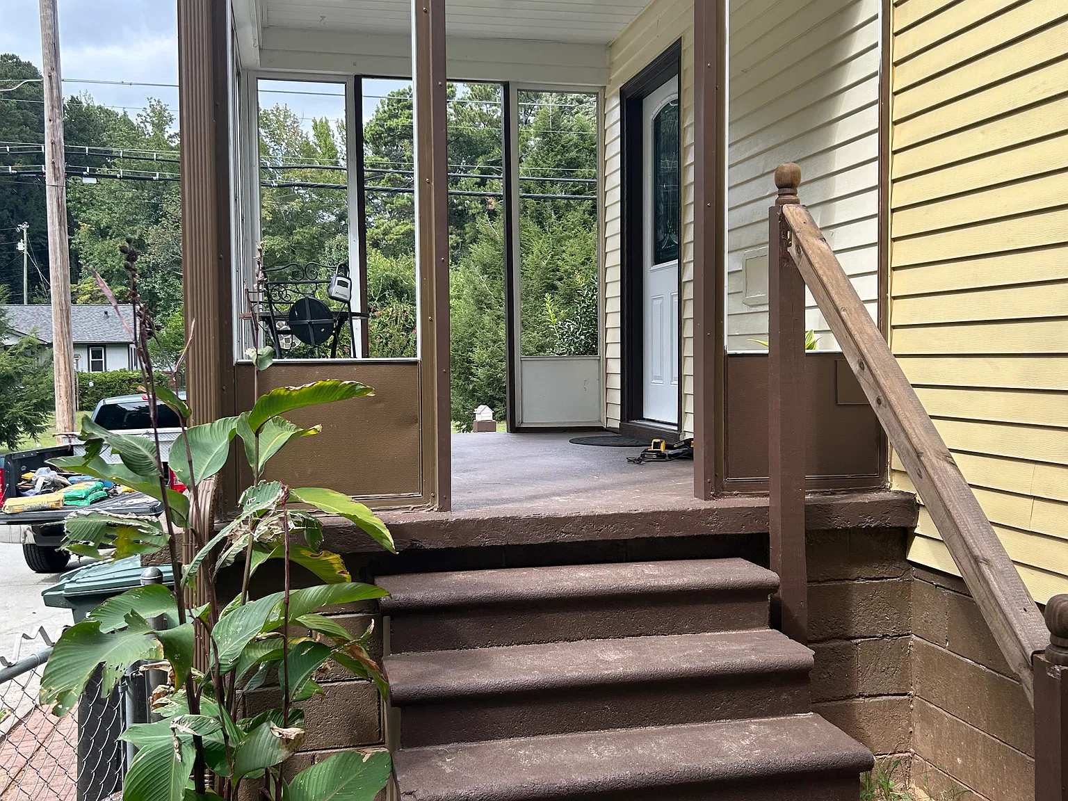 2 bed, 1048 sqft, $1,850 — Photo 2