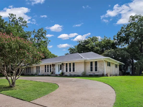 9736 Larchcrest Dr, Dallas, TX 75238