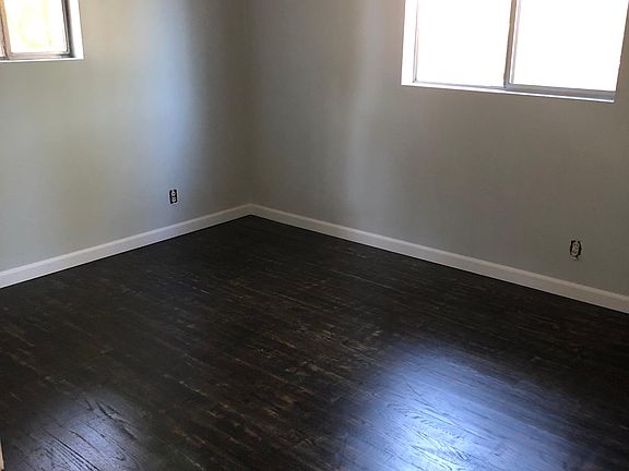 4th image of 18917 Forest Park Dr NE