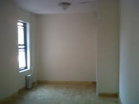 Rented by City Connections Realty | media 6