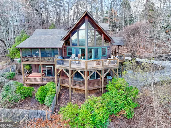 1039 Arbor Dr, Lakemont, GA 30552