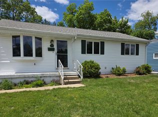 77 Isabella Dr, Decatur, IL 62521