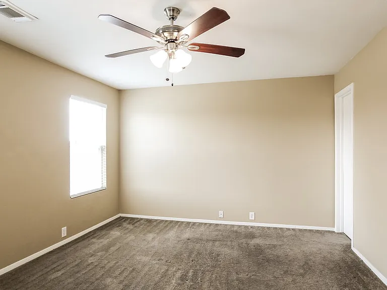 3231 Dartmouth Field Ln — Photo 14