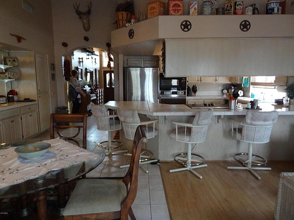 3rd image of 10409 E Deerhorn Ct