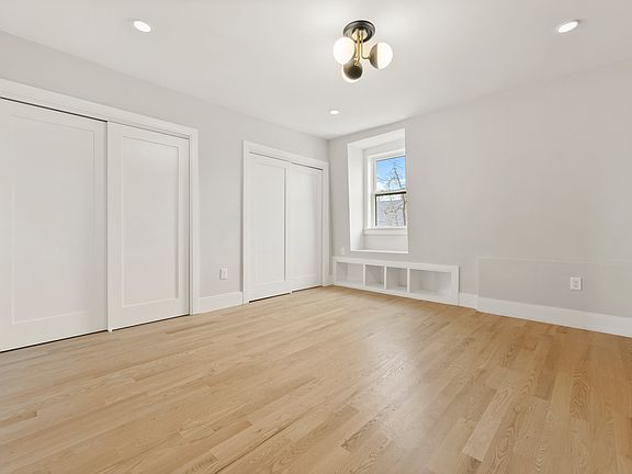5th image of 127 Saratoga St #2