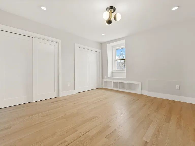 127 Saratoga St #2 — Photo 5
