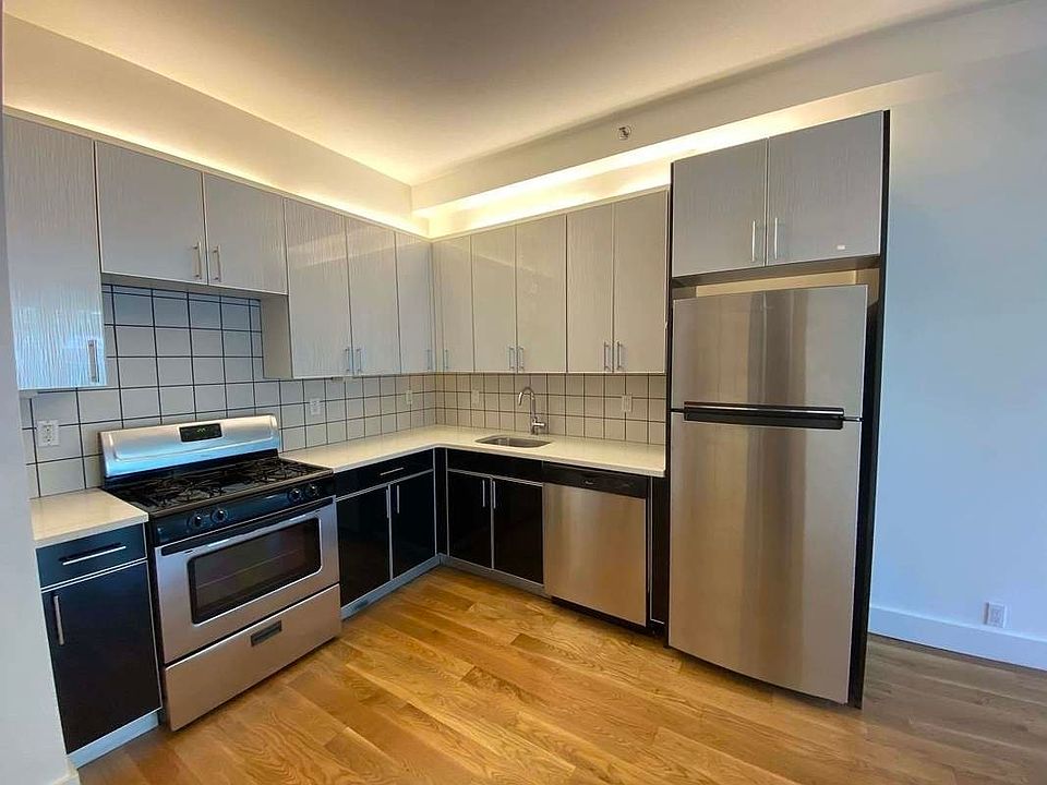 1st image of 91 Varet St #3I