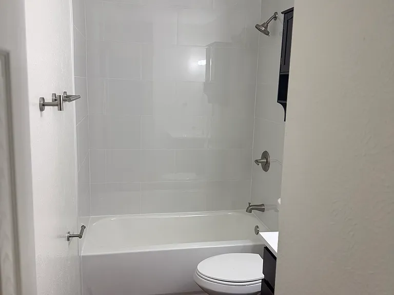 302 Bonnie Dr #A — Photo 9