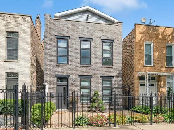 2622 W Superior St, Chicago, IL 60612