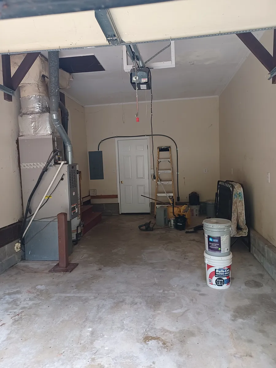 Building Photo - 856 Moyer Rd
