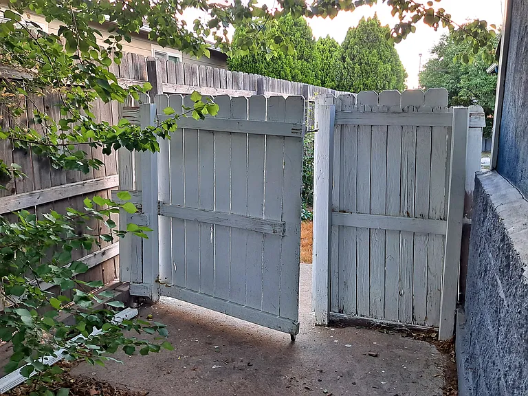 250 S Alcott St — Photo 25