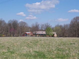 219 Bright Star Ln, Seymour, MO 65746