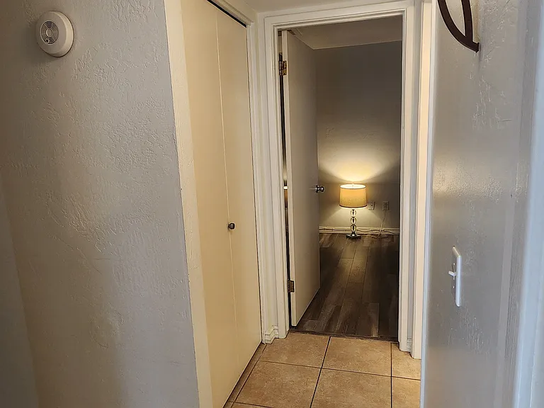 121 W Loma Vista Dr #101 — Photo 29