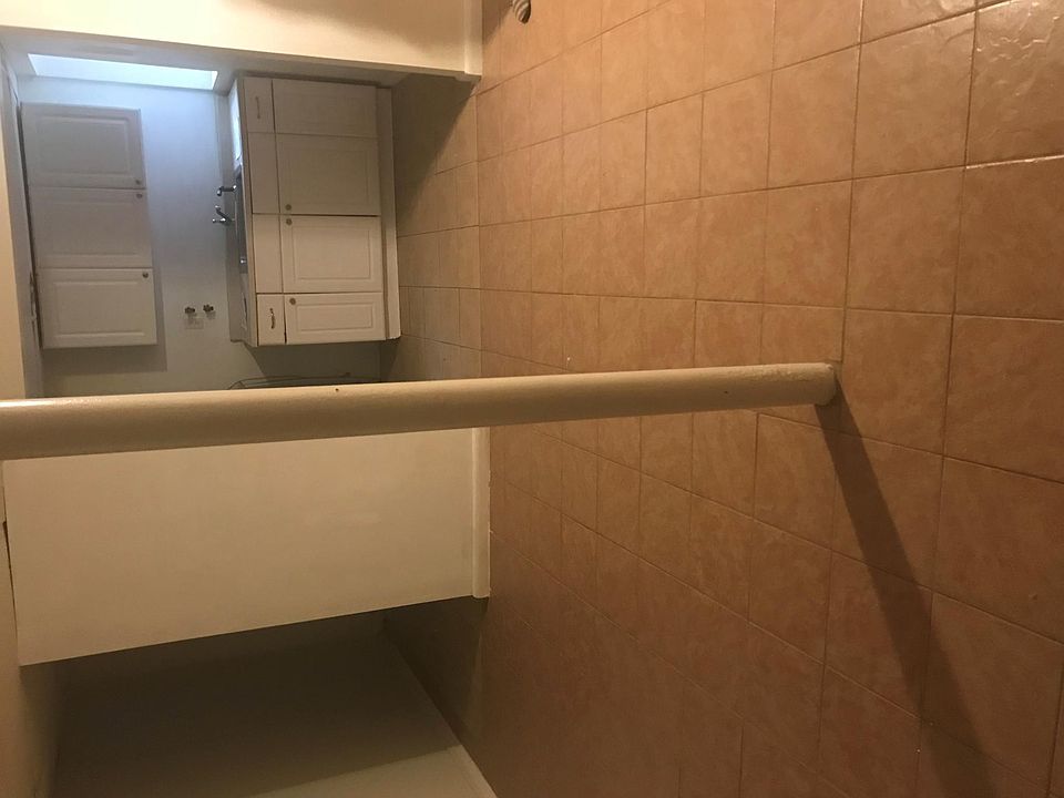 1st image of 4 Oneida Ave #1150