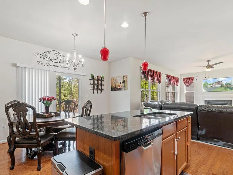 80 Sanctuary Ln — Photo 6