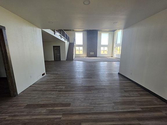 4th image of 38515 129th St