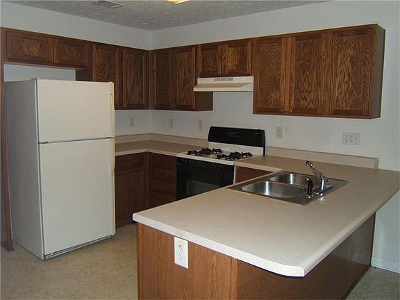 4th image of 6157 Glen Oak Dr
