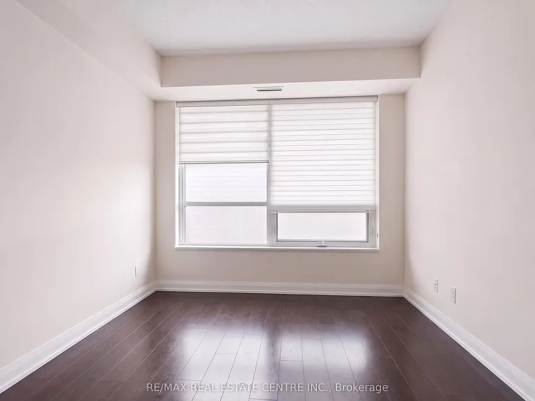 5 Sheppard Ave E #4122 — Photo 10
