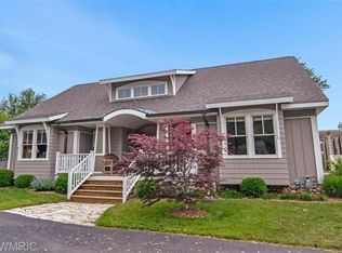 4142 Cottage Path, Stevensville, MI 49127
