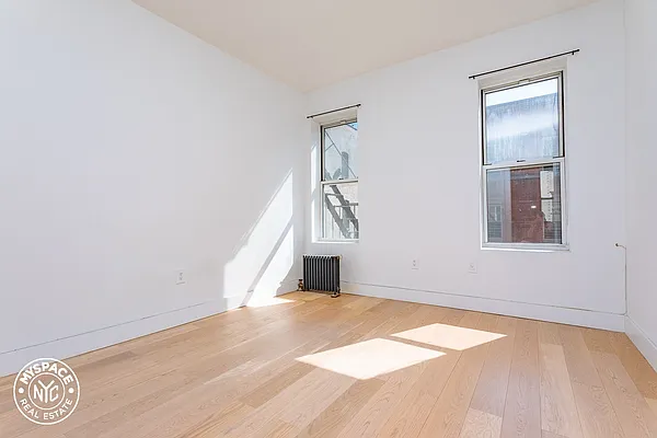 Rented by MySpaceNYC | media 11