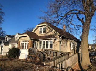 4942 N 28th St, Milwaukee, WI 53209