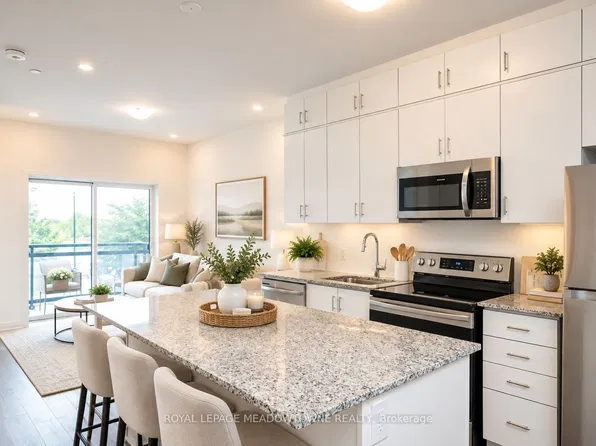 102 Grovewood Cmn #205, Oakville, ON L6H 0X2