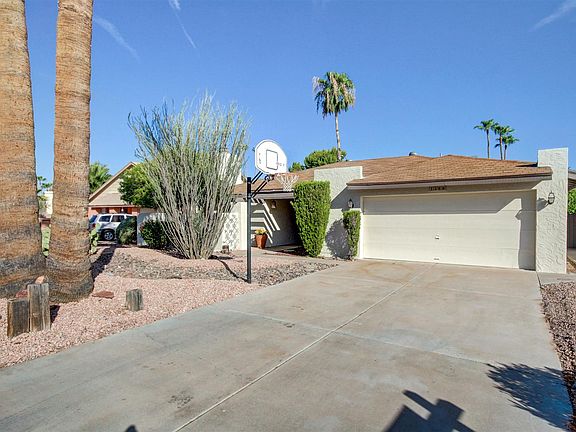 3rd image of 1560 W Irisado Cir