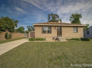 5626 Haughey Ave SW, Wyoming, MI 49548