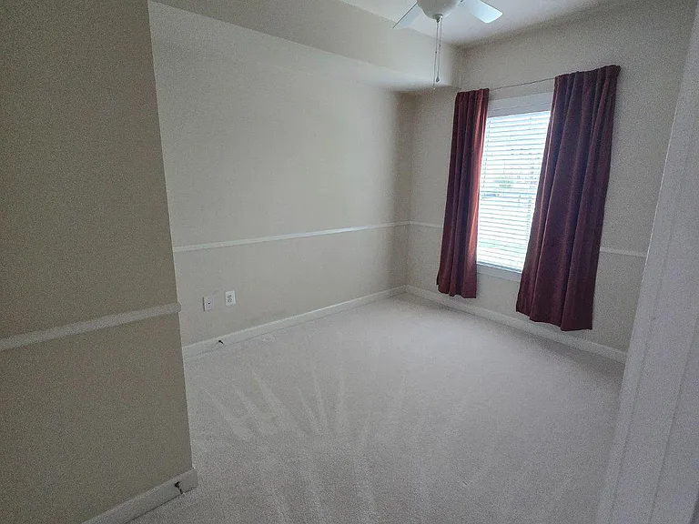 20800 Duxbury Ter — Photo 11