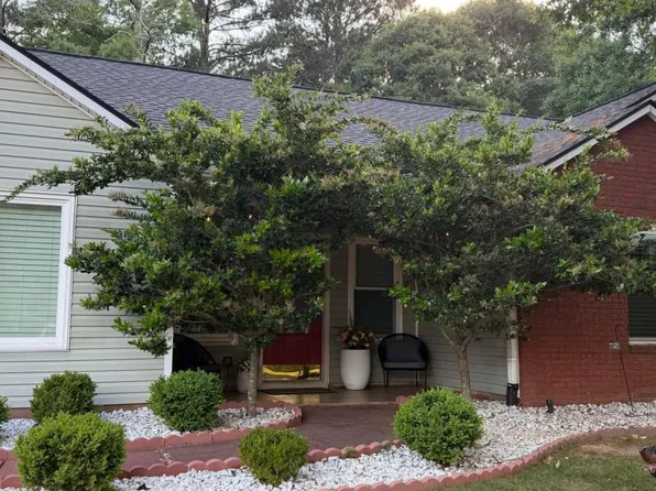 4335 Lexington Ridge Dr, Loganville, GA 30052