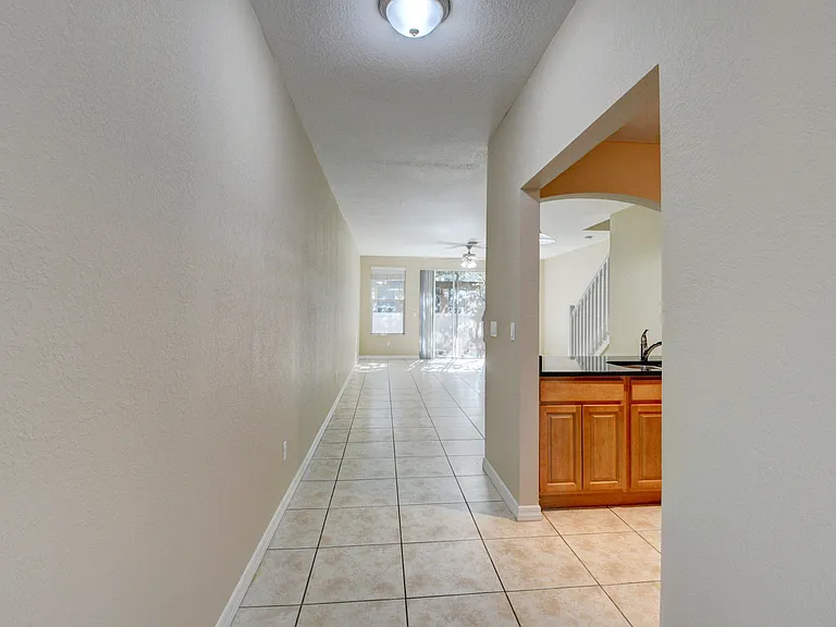 113 Hemingway Ct — Photo 5