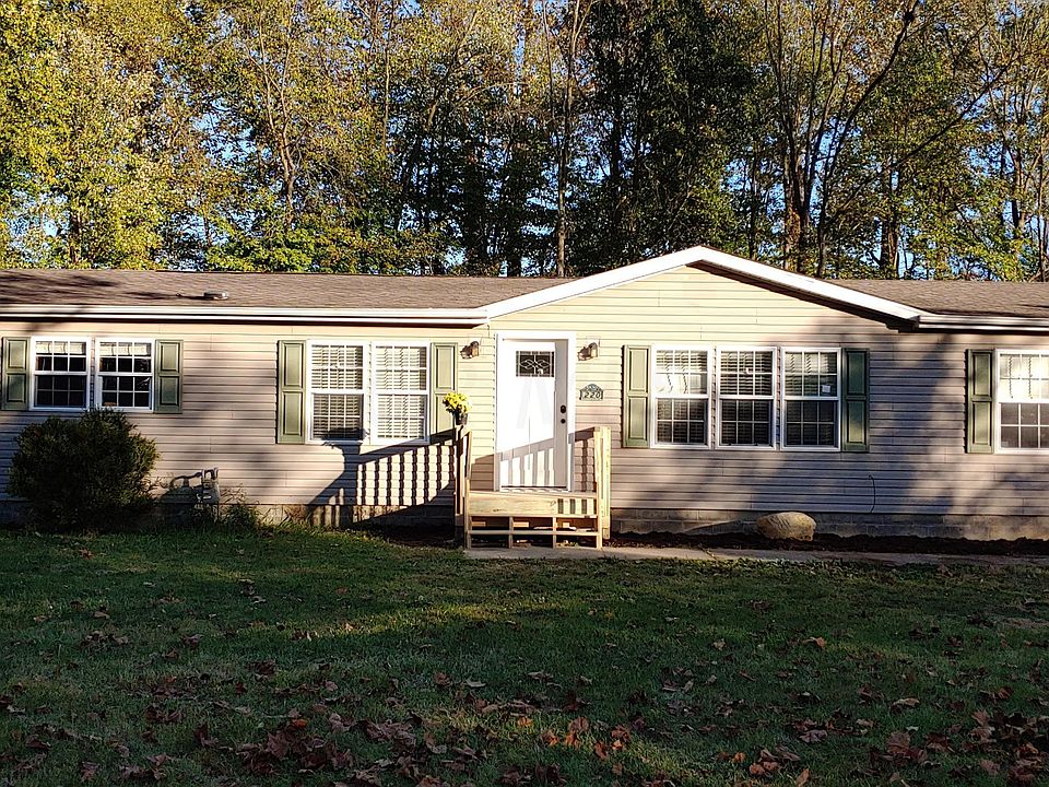 1st image of 220 Darlene Dr