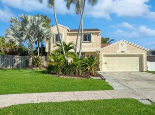 9921 Robins Nest Rd, Boca Raton, FL 33496