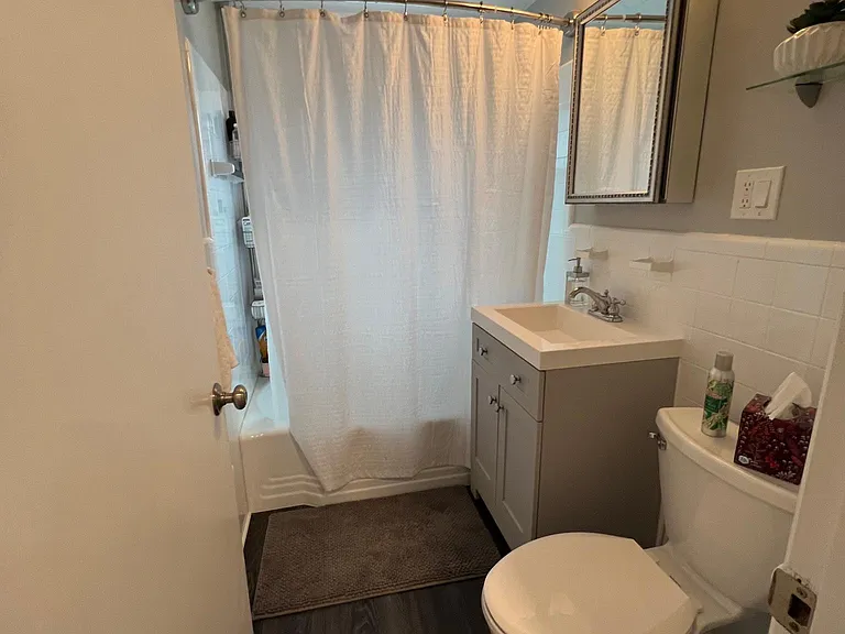 15 Surrey St #2 — Photo 6
