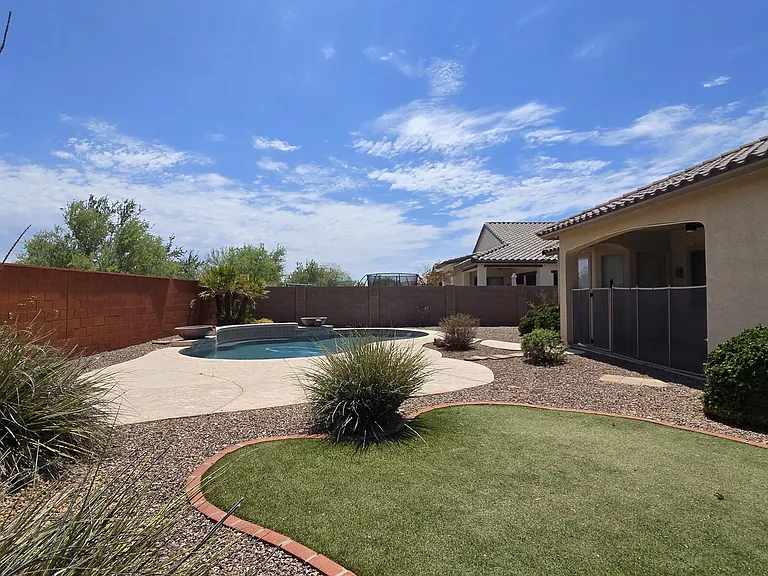 13637 S 175th Dr — Photo 37