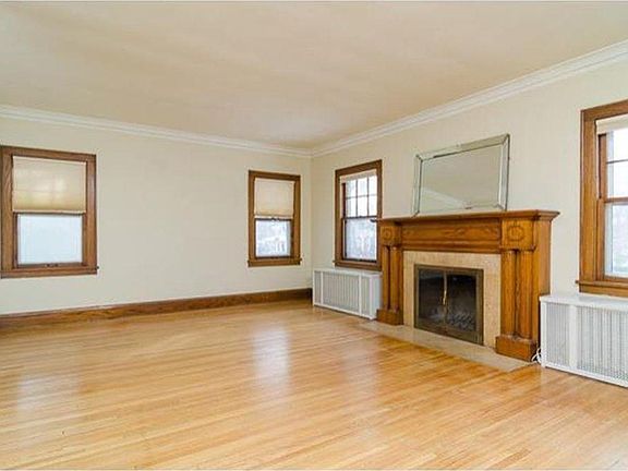 5th image of 4433 Vincent Ave S Floor 2