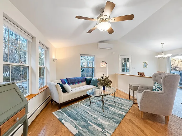129 Lawrence Rd — Photo 35
