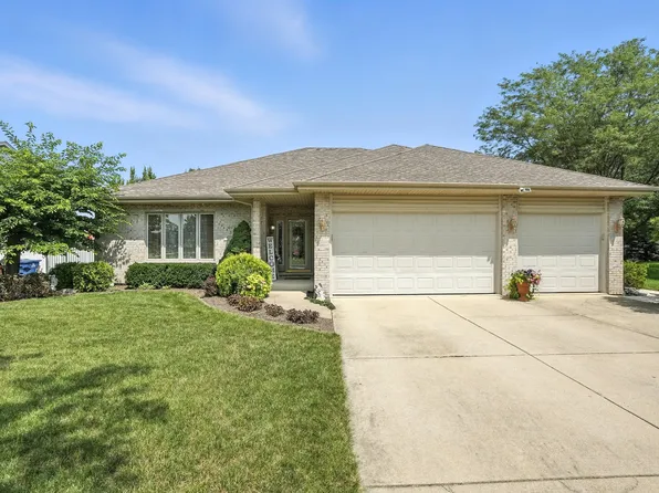 677 Tanager Ln, New Lenox, IL 60451