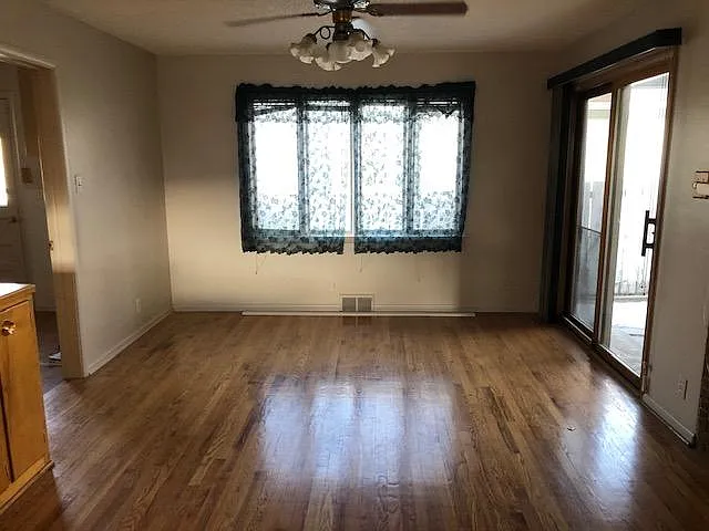 4 bed, 2.5 bath, 2886 sqft, $1,850 — Photo 4