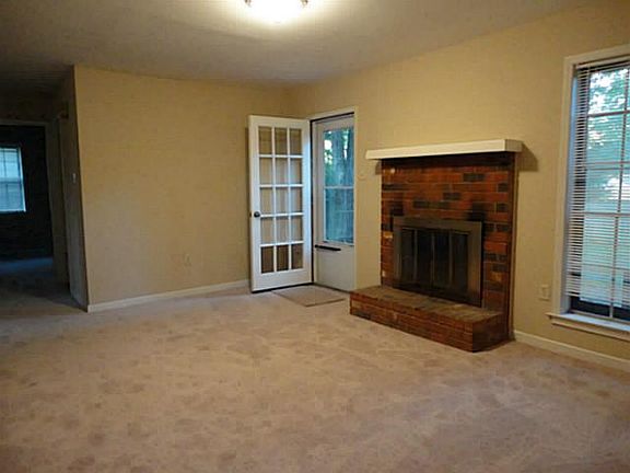 3rd image of 1188 Abbeville St