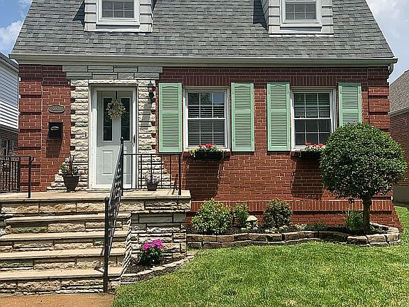 3rd image of 5821 Potomac St
