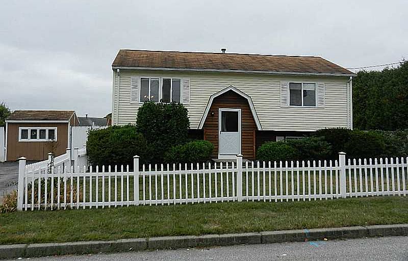 1st image of 12 Little John Ln