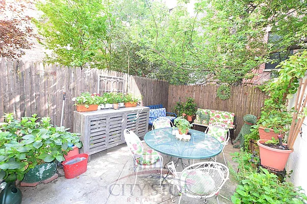 Rented by City Stop Realty | media 13