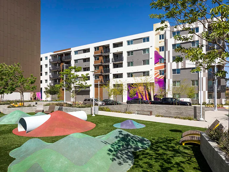 Alexan Noho West — Photo 45
