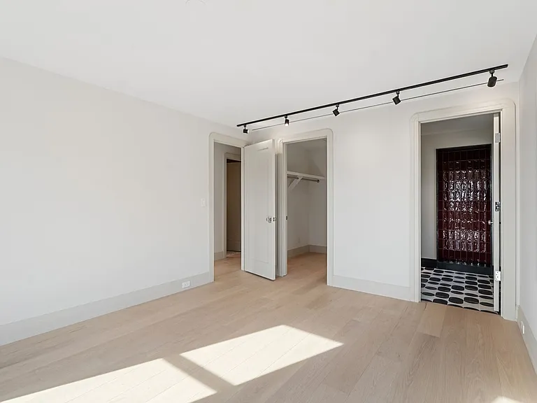 501 Haddonfield Berlin Rd — Photo 18