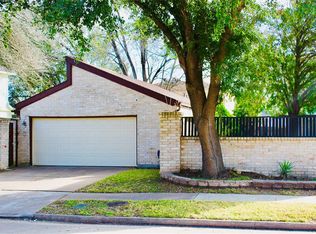 7011 Camino Verde Dr, Houston, TX 77083