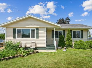 5450 Plainview Dr NW, Cedar Rapids, IA 52405